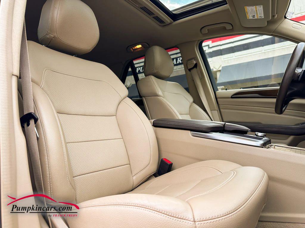 used 2015 Mercedes-Benz M-Class car, priced at $19,995