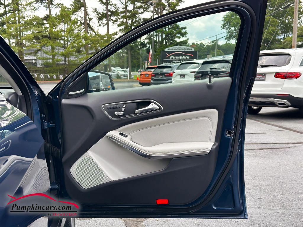 used 2020 Mercedes-Benz GLA 250 car, priced at $25,495