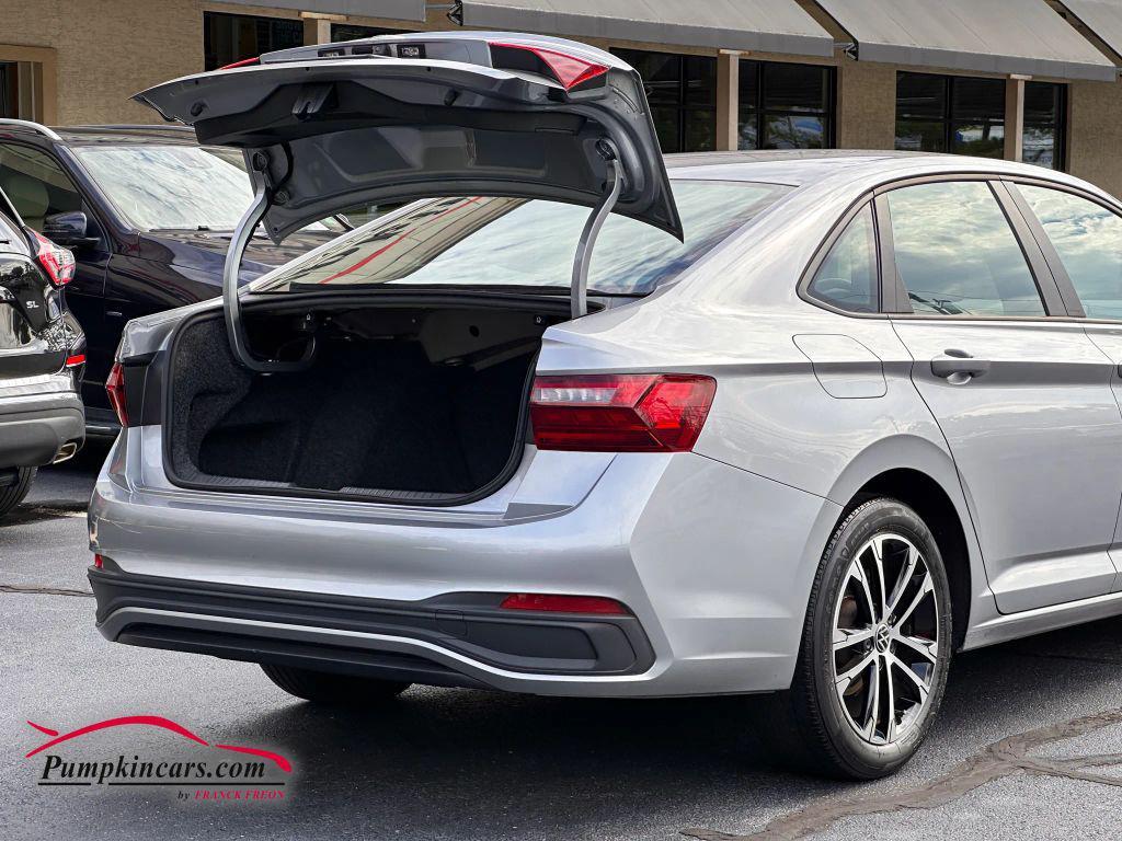 used 2022 Volkswagen Jetta car, priced at $17,495