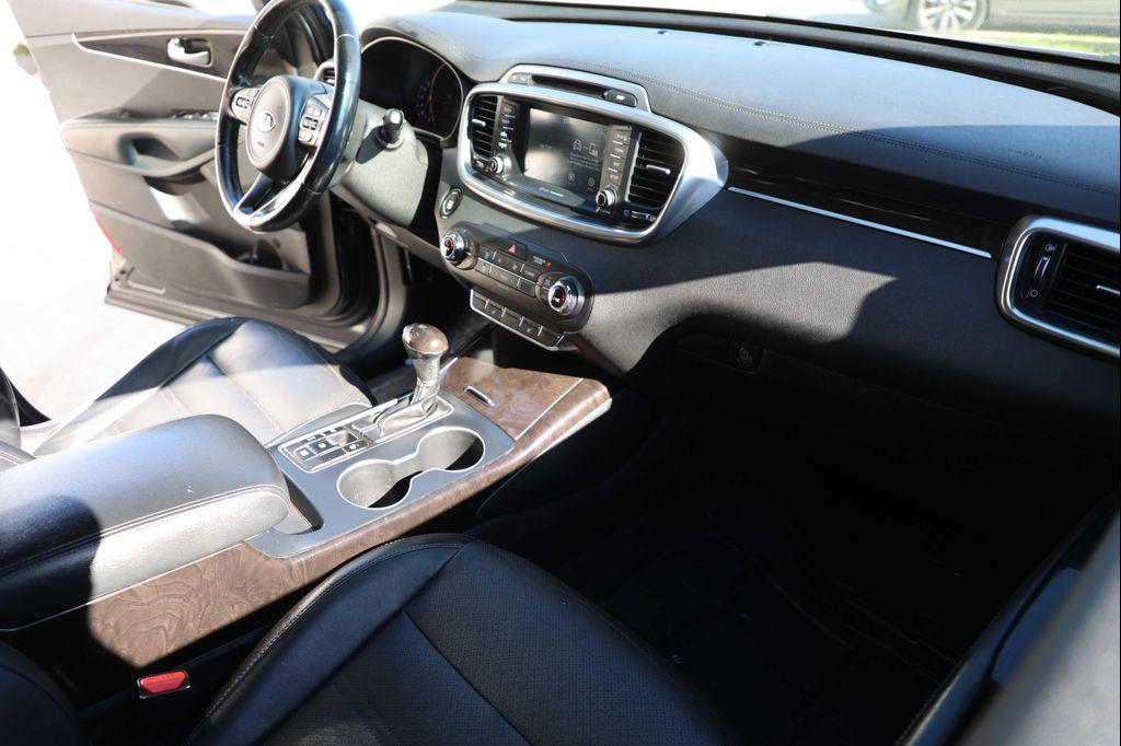 used 2017 Kia Sorento car, priced at $11,495