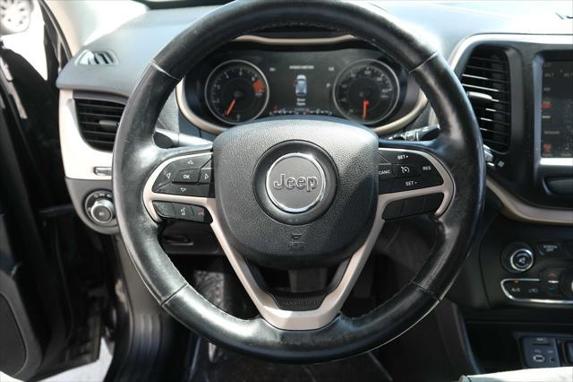 used 2016 Jeep Cherokee car, priced at $9,995