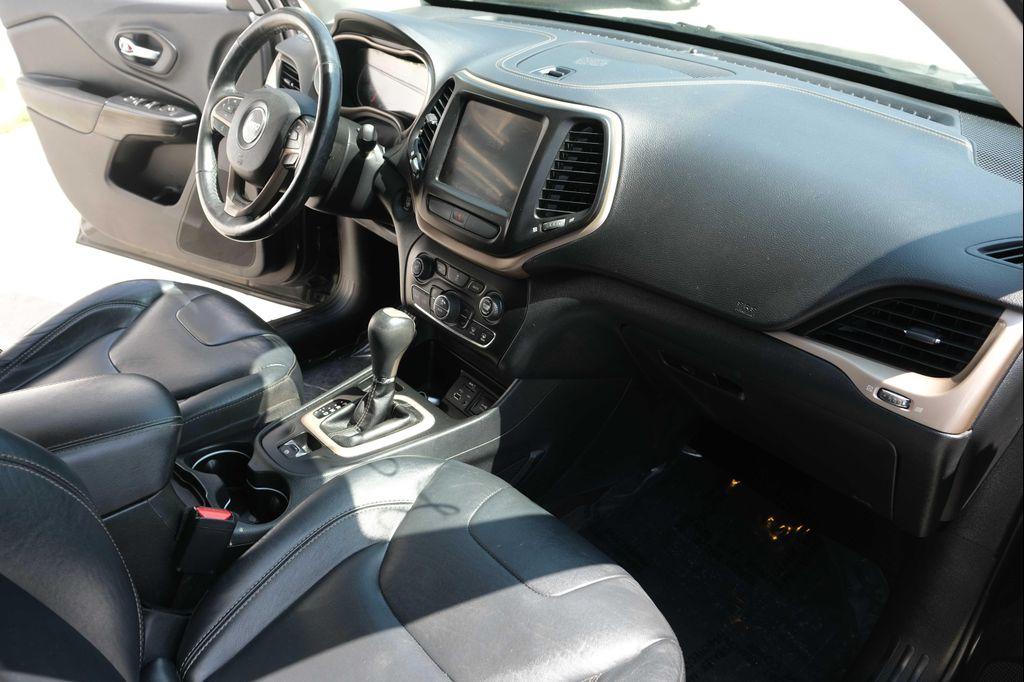 used 2016 Jeep Cherokee car, priced at $8,295