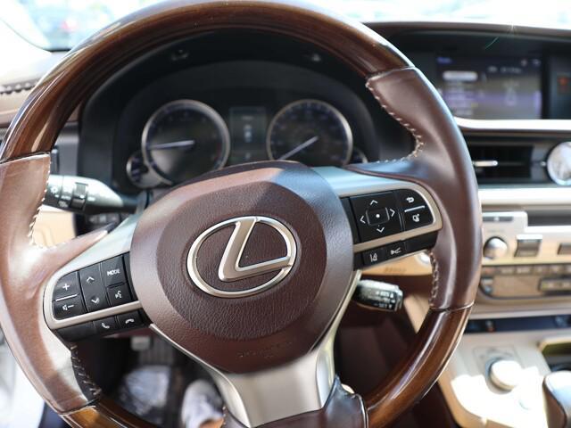 used 2017 Lexus ES 350 car, priced at $15,995