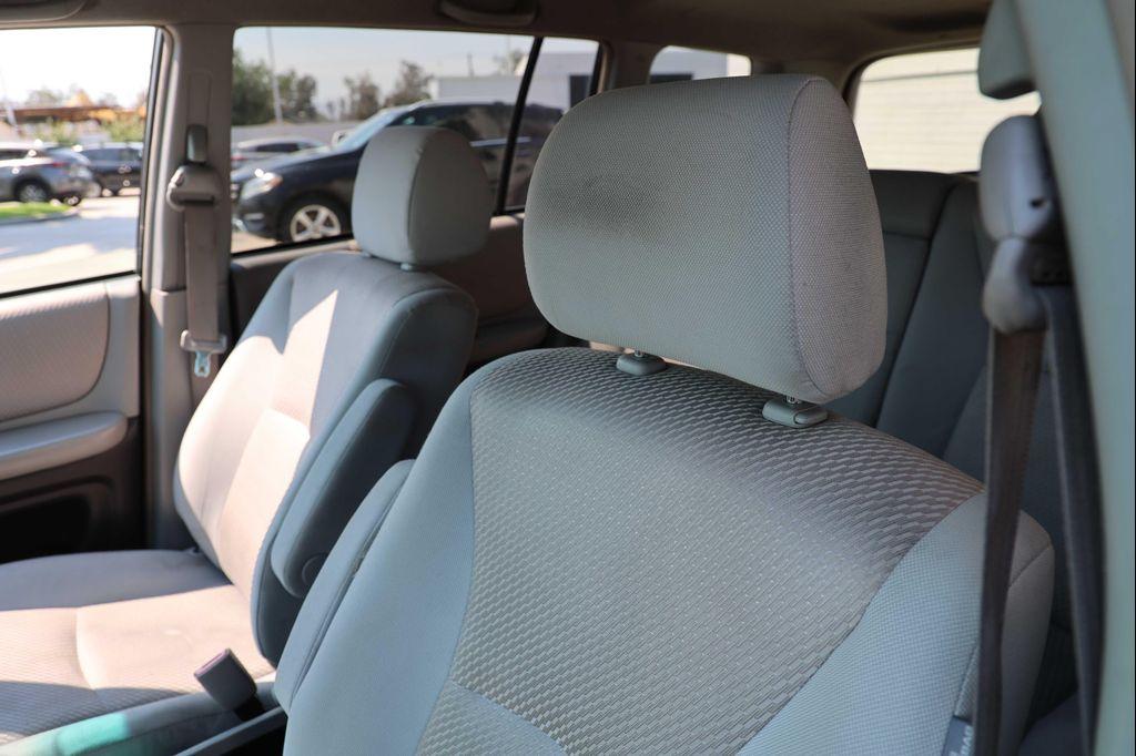 used 2007 Toyota Highlander car, priced at $7,495