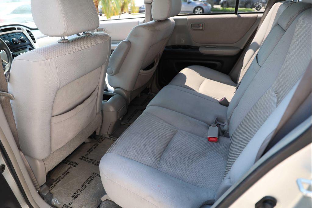 used 2007 Toyota Highlander car, priced at $7,495