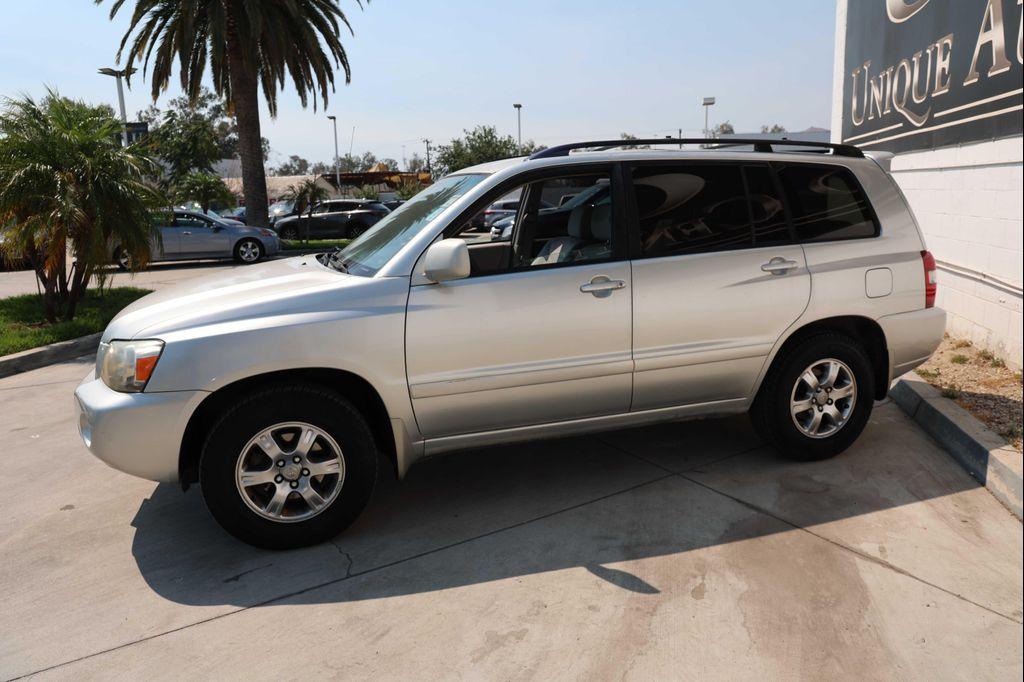 used 2007 Toyota Highlander car, priced at $7,495