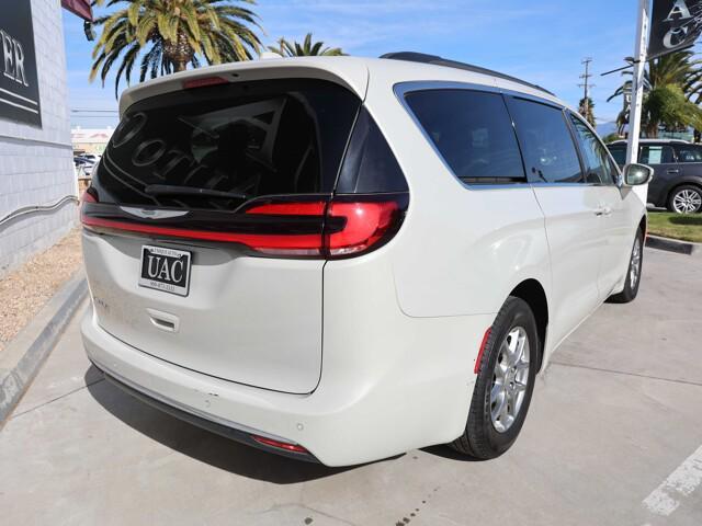 used 2021 Chrysler Pacifica car, priced at $14,995