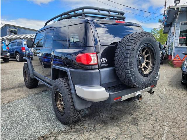 used 2007 Toyota FJ Cruiser car, priced at $14,485