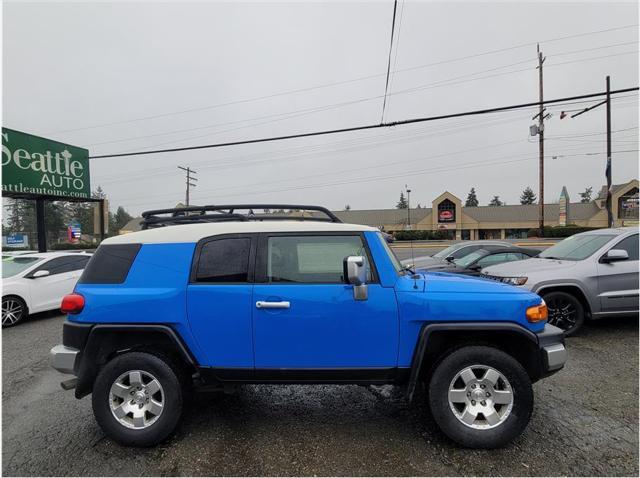 used 2007 Toyota FJ Cruiser car, priced at $13,675