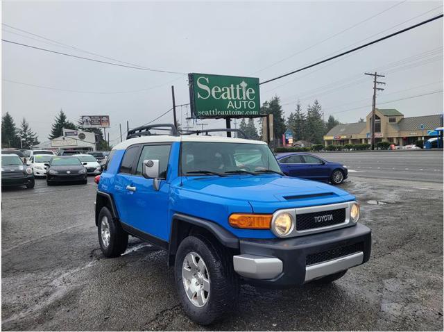 used 2007 Toyota FJ Cruiser car, priced at $13,675