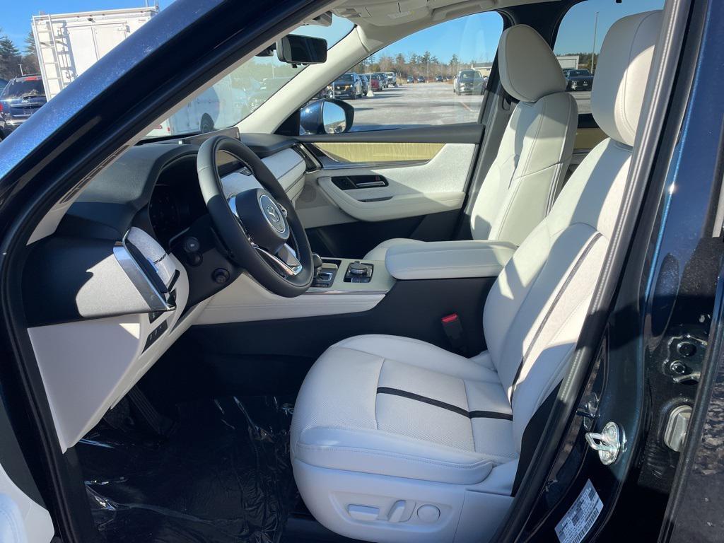 new 2025 Mazda CX-90 car, priced at $58,094