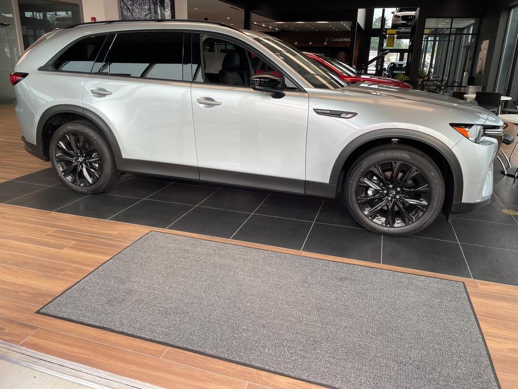 new 2025 Mazda CX-90 car, priced at $46,695