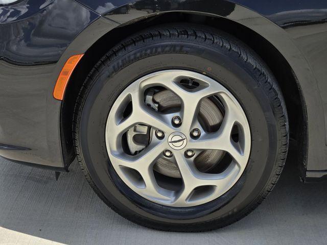 used 2023 Chrysler Pacifica car, priced at $26,617