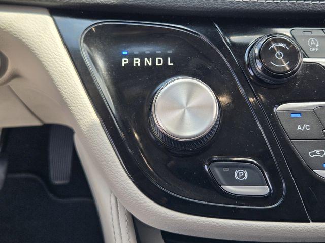 used 2023 Chrysler Pacifica car, priced at $26,617