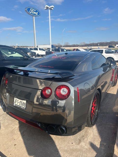 used 2015 Nissan GT-R car