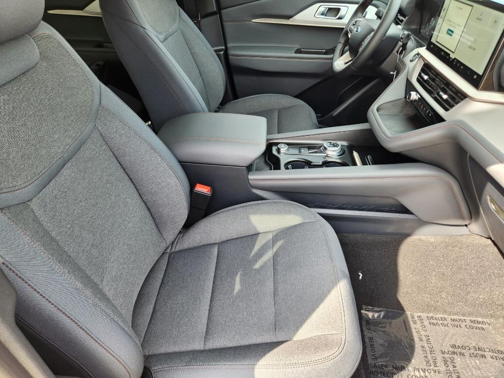 new 2025 Ford Explorer car, priced at $37,634