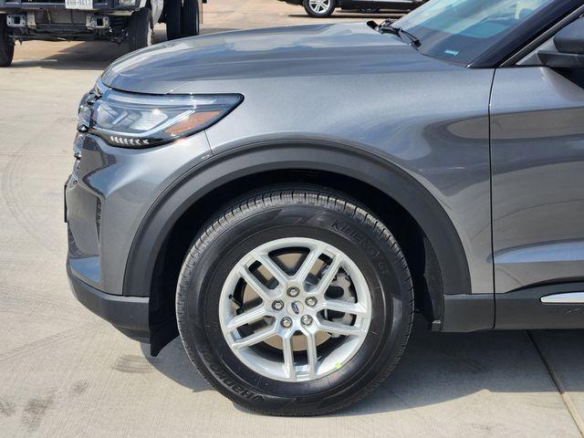 new 2025 Ford Explorer car, priced at $38,715