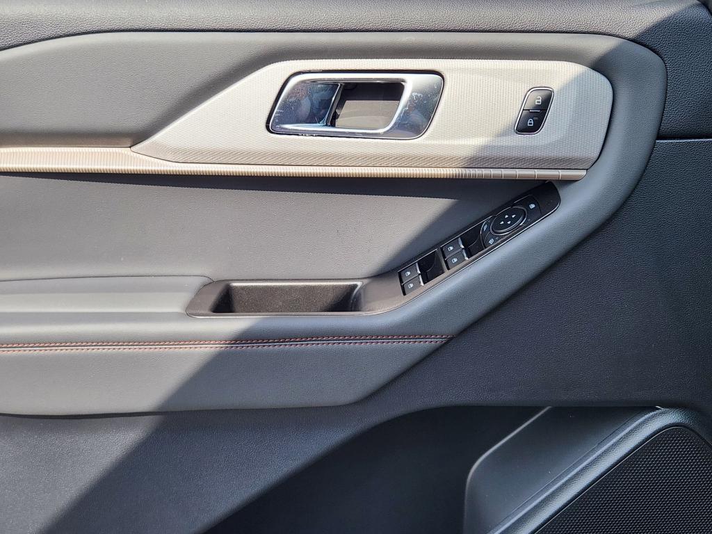 new 2025 Ford Explorer car, priced at $37,634