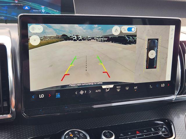 new 2025 Ford Expedition car, priced at $80,470