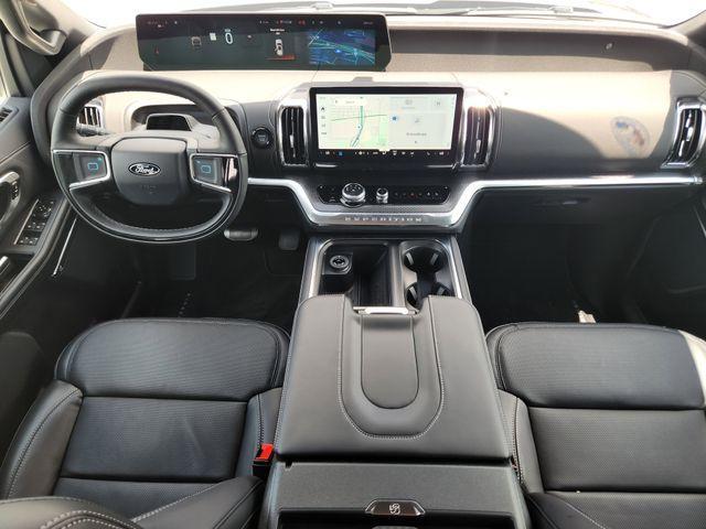 new 2025 Ford Expedition car, priced at $80,470