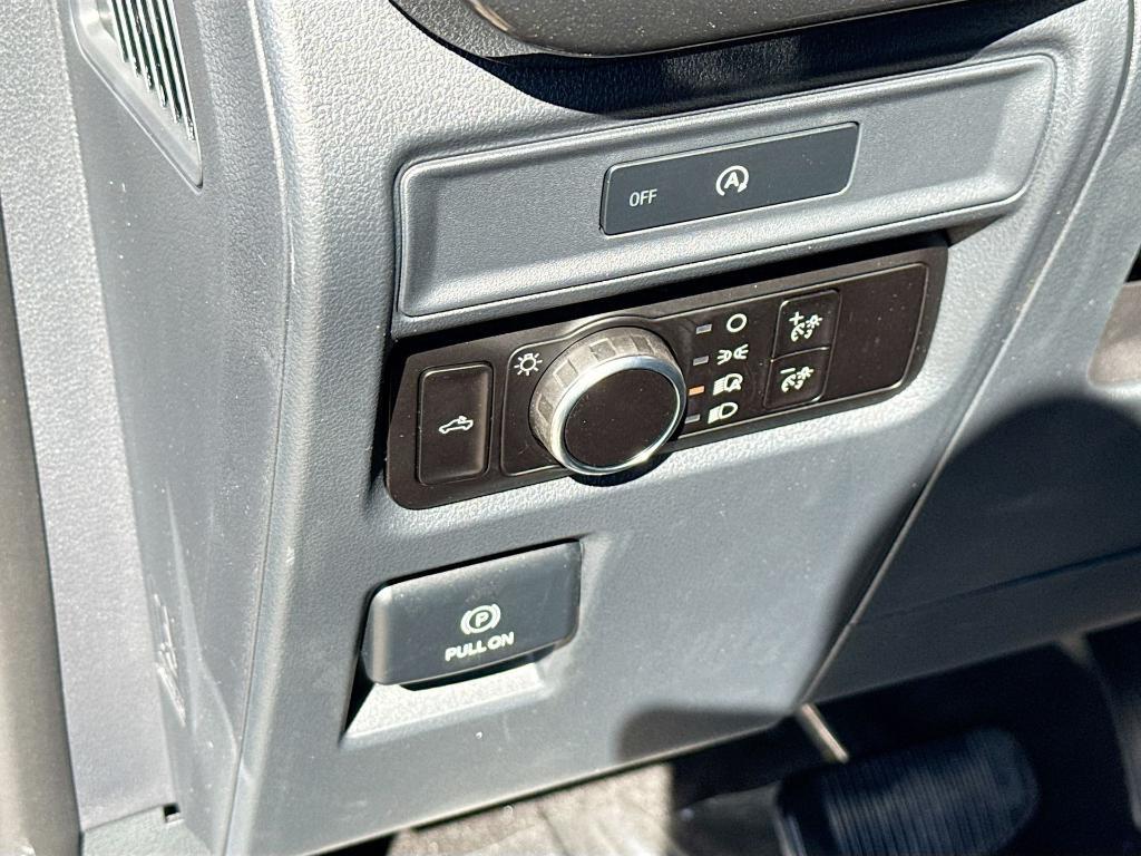 new 2025 Ford F-150 car, priced at $46,351