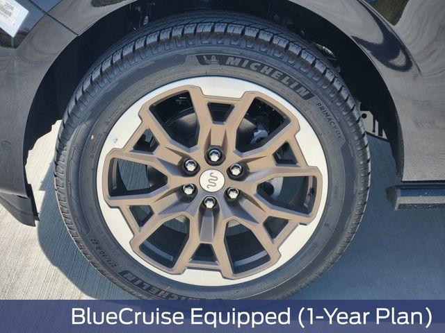 new 2025 Ford Expedition car, priced at $83,394