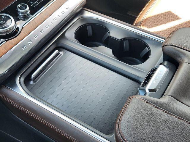 new 2025 Ford Expedition car, priced at $83,394
