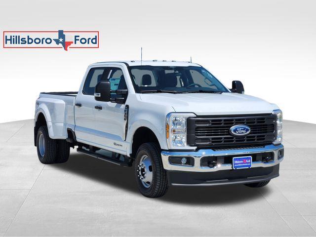new 2025 Ford F-350 car, priced at $66,051