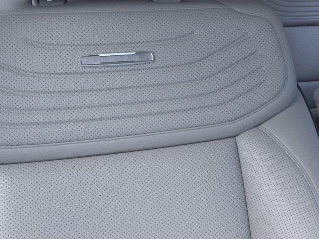 new 2025 Ford Expedition car, priced at $90,490
