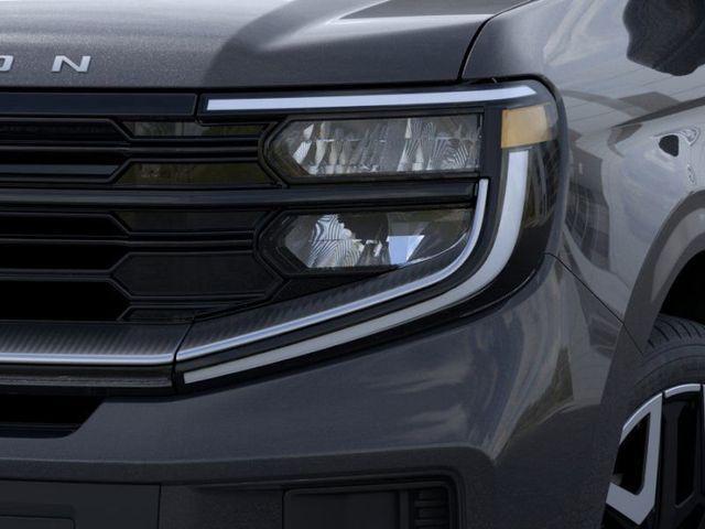 new 2025 Ford Expedition car, priced at $90,490