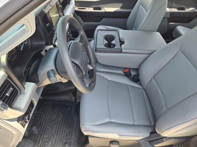 new 2025 Ford F-250 car, priced at $52,284