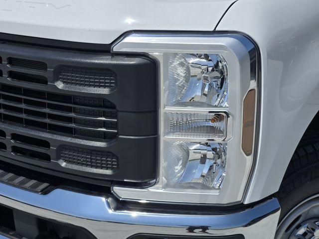 new 2025 Ford F-250 car, priced at $52,284