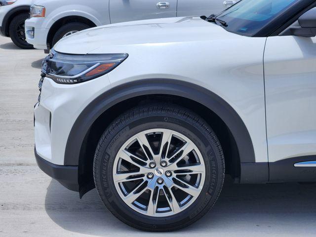 new 2025 Ford Explorer car, priced at $40,720