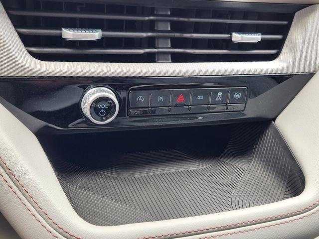 new 2025 Ford Explorer car, priced at $40,720