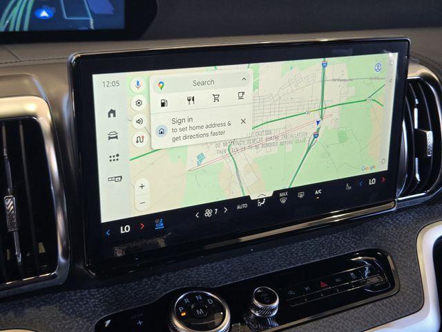 new 2025 Ford Expedition car, priced at $81,014