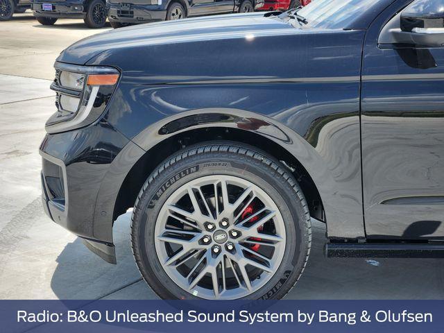 new 2025 Ford Expedition car, priced at $79,790
