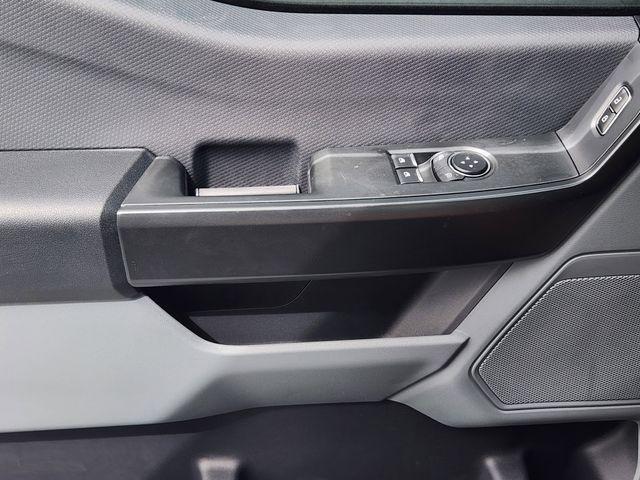 new 2025 Ford F-150 car, priced at $32,193
