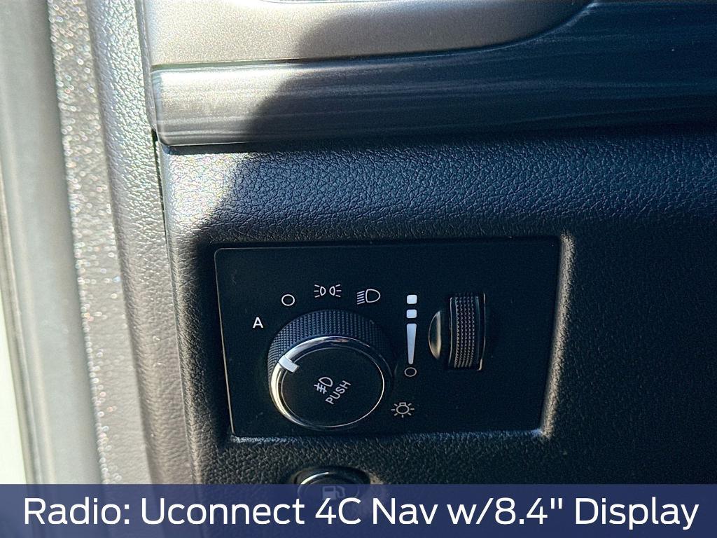 used 2020 Jeep Grand Cherokee car, priced at $17,237