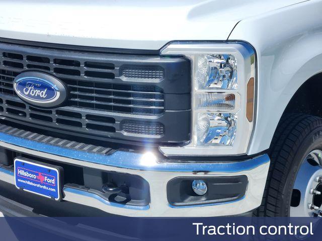 new 2025 Ford F-350 car, priced at $65,951