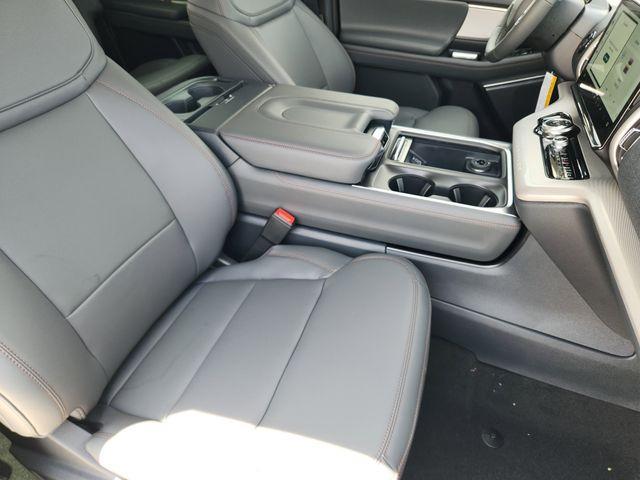 new 2025 Ford Expedition Max car, priced at $72,205