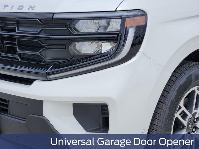 new 2025 Ford Expedition Max car, priced at $67,669