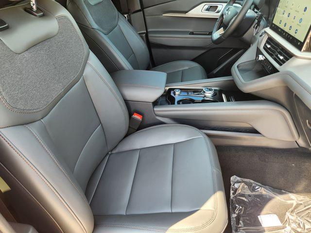 new 2025 Ford Explorer car, priced at $42,769