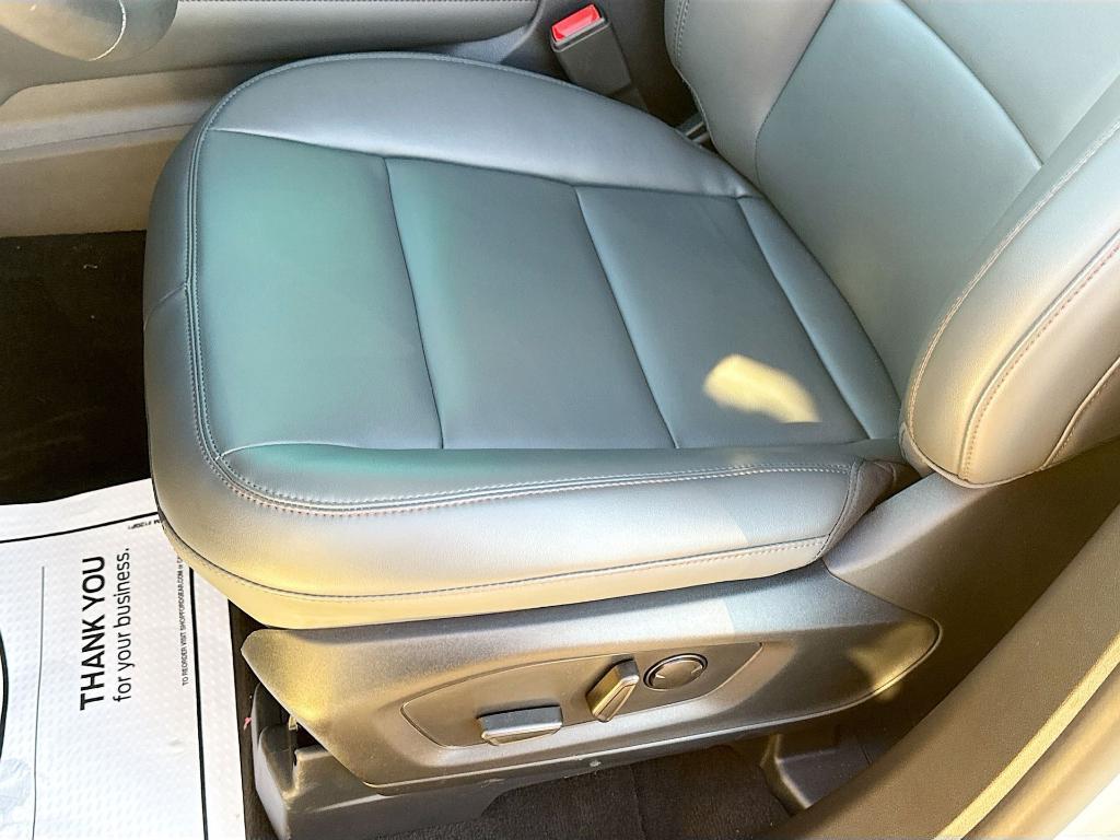 new 2025 Ford Explorer car, priced at $40,309