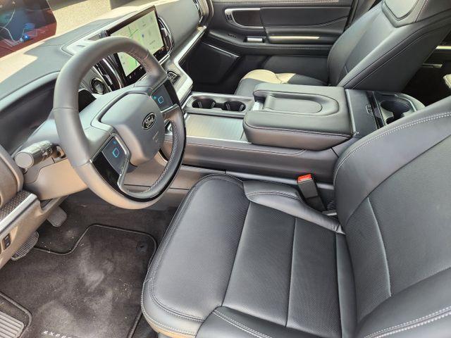 new 2025 Ford Expedition car, priced at $81,703