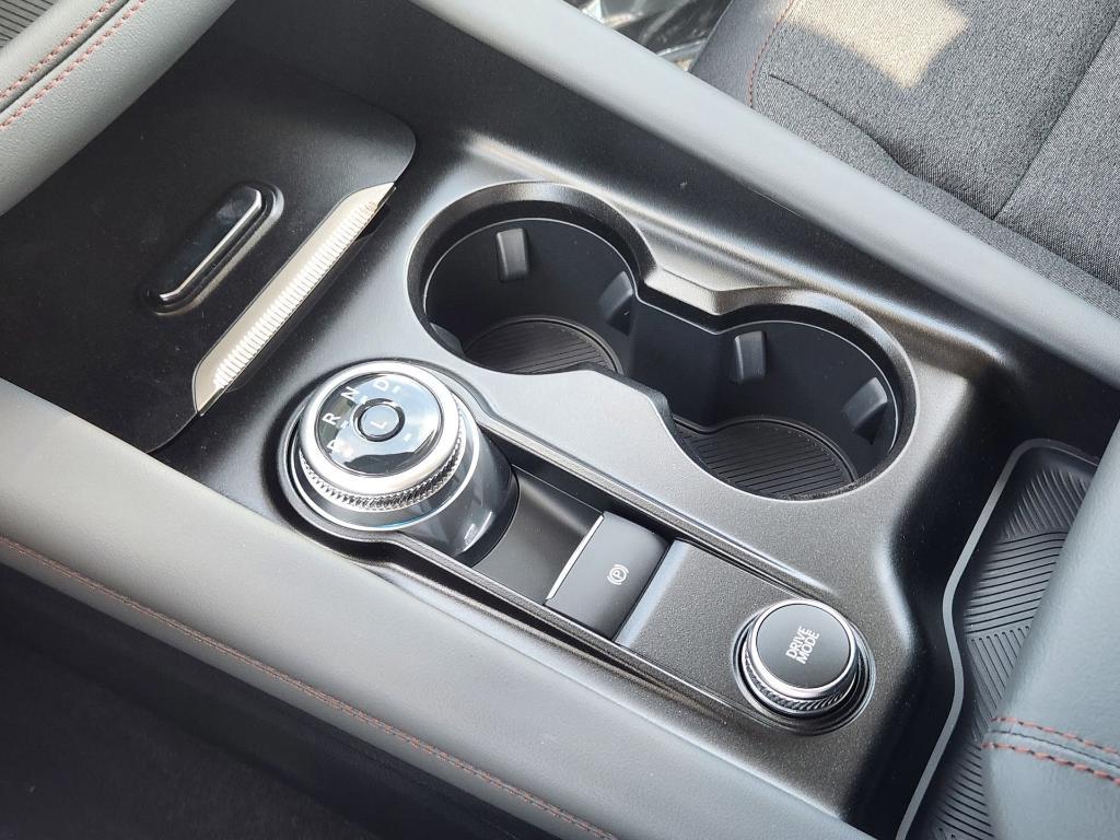 new 2025 Ford Explorer car, priced at $39,367