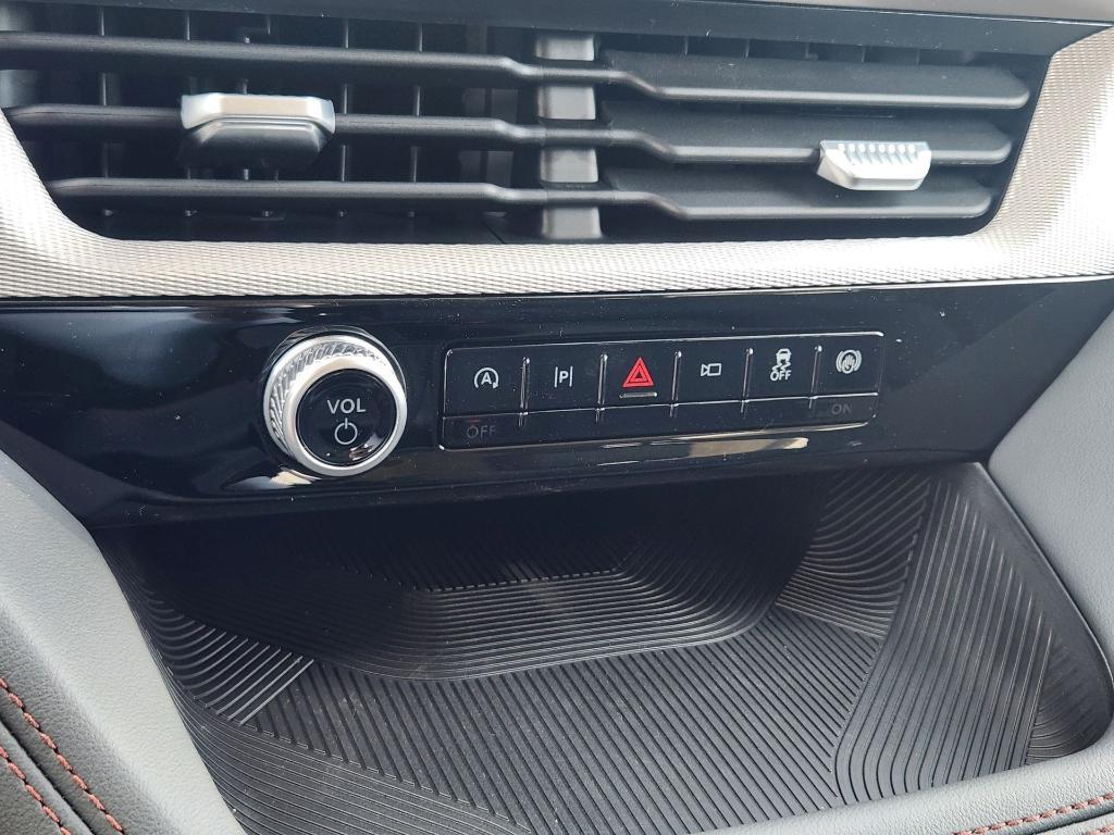 new 2025 Ford Explorer car, priced at $39,367