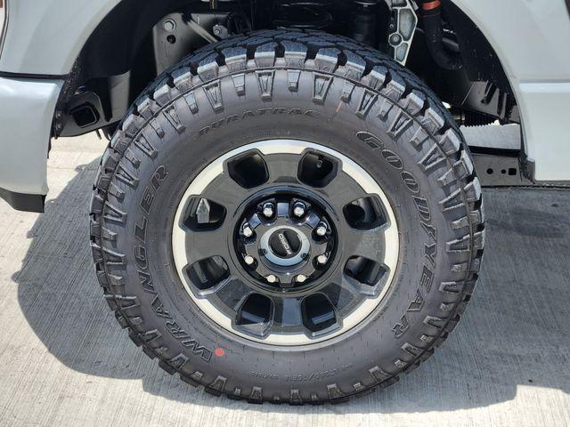 new 2025 Ford F-250 car, priced at $90,811