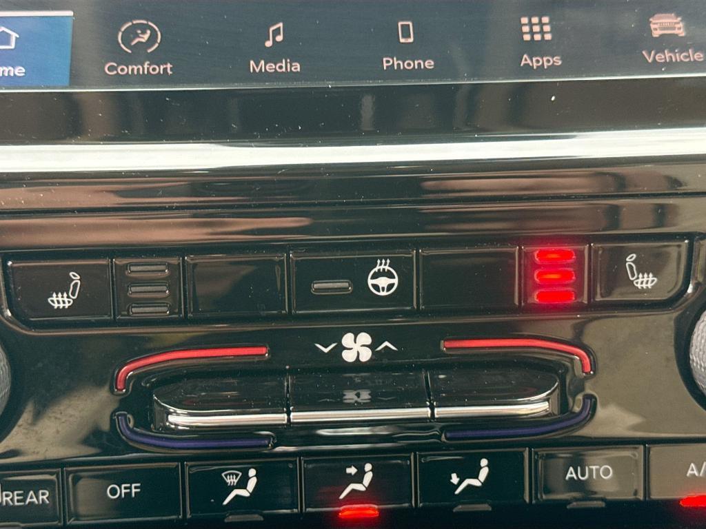 used 2022 Jeep Grand Cherokee car, priced at $30,214