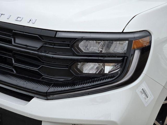 new 2025 Ford Expedition car, priced at $66,493