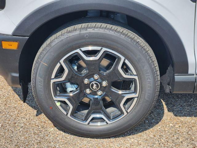 new 2025 Ford Bronco Sport car, priced at $37,403